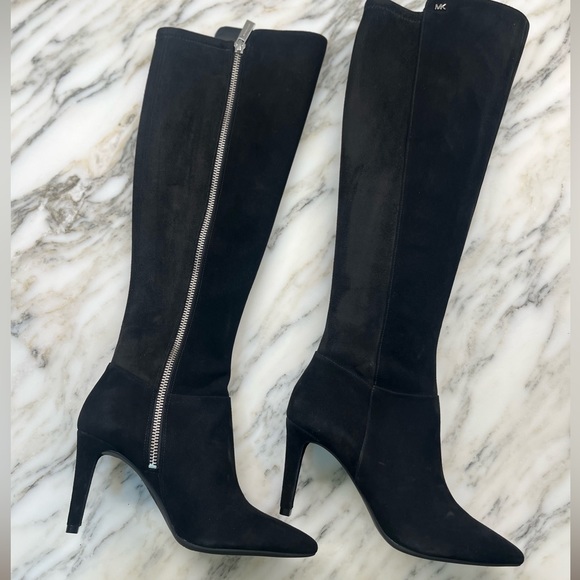 New MICHAEL KORS
Dorothy Flex Stretch Suede Black Boot Size 5 - Picture 6 of 16